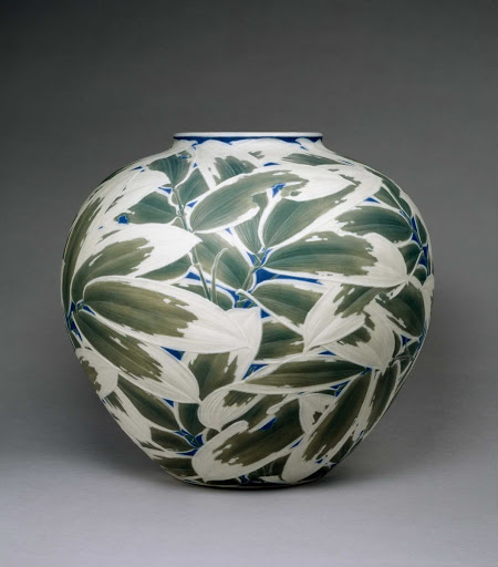 Vase with Low-Relief Decoration of Bamboo Leaves - Itaya Hazan