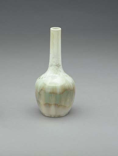 Vase with green crystalline glaze - Artist: Valdemar Engelhardt