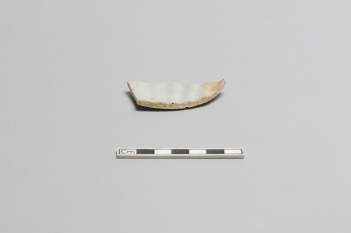 Molded bowl or dish with fluted rim, fragment