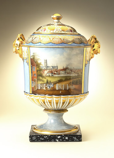 Vase with View of Worcester and the Chamberlain's Factory - Humphrey Chamberlain, Jr., Chamberlain's Factory