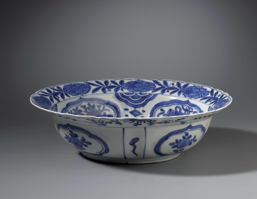 Klapmuts bowl with two deer in a landscape near a pine tree - Anonymous