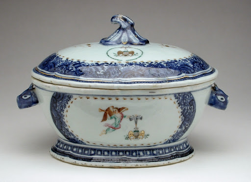 Tureen and Cover with emblem of the society of The Cincinnati - Unknown
