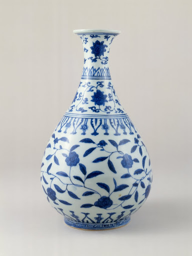 Large Bottle Vase Decorated with Flower-and-Vine Scroll - Jingdezhen kilns