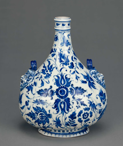 Pilgrim Flask - Medici Porcelain Factory (Italian, 1575 - early 17th century)