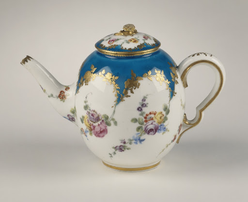 Teapot with Cover - Vincennes Porcelain