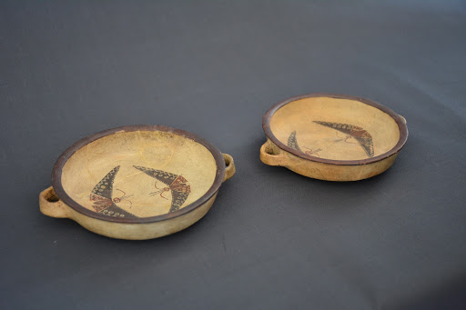 Pair of Plates with Butterfly Motif - Inca culture