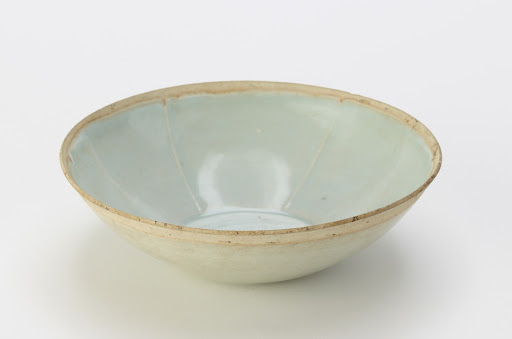 Qingbai ware bowl with molded decoration