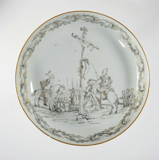Saucer-dish with an image of The Crucifixion - Anonymous