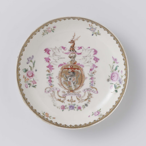 Saucer with the arms of admiral John Amyas of Hingham, Norfolk and scattered flowers - Anonymous