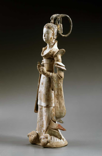 Standing Court Lady - Chinese
