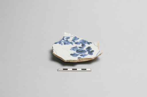 Fluted bowl, base fragment