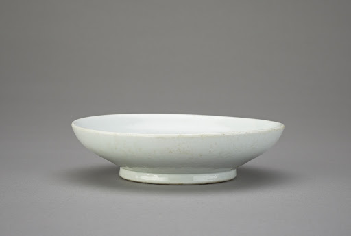 Dish with inventory inscription dated 1832