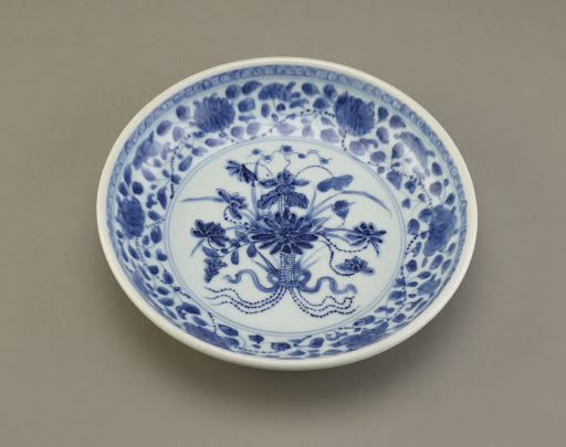 Dish, one of a pair with F1992.34.2