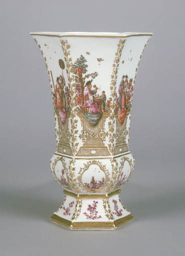 One Open Vase of a Garniture of Five Vases - Decoration attributed to Johann Gregor H?roldt, Meissen Porcelain Manufactory