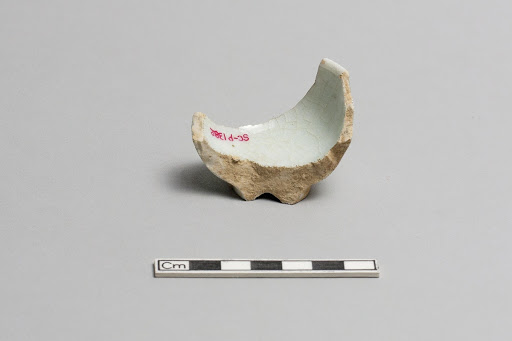 Small fluted sake cup, base fragment