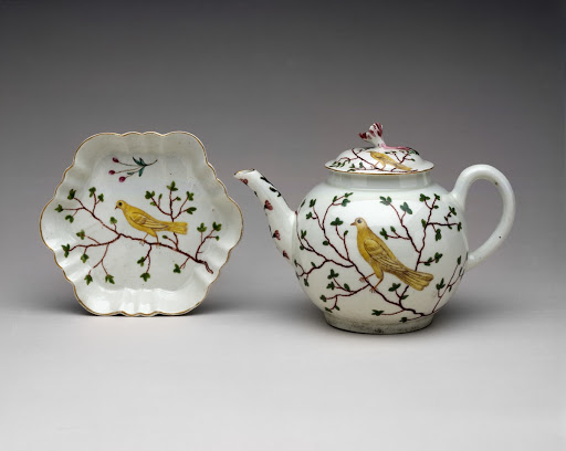 Teapot, Cover and Stand - Worcester Porcelain Manufactory