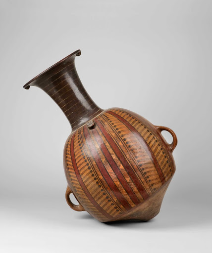 Ceramic ceremonial vessel or urpu used as a container for chicha or corn beer ML040400 - Inca style