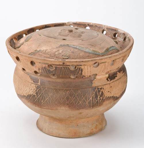 Bowl (gui) with cover