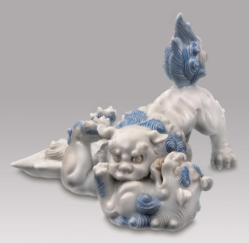 Pair of lion dogs, Hirado ware - Unknown