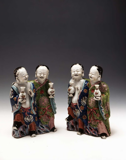 Pair of Statuettes - China, Qing dynasty, end of Qialong era (Ch'en-Lung). 1736-1795