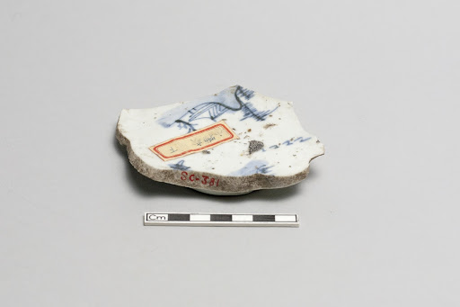Dish, fragment of base