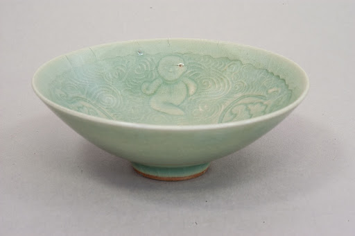 Tea bowl with chinese children design - Unknown