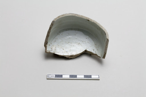 Cylindrical sided bowl, fragment