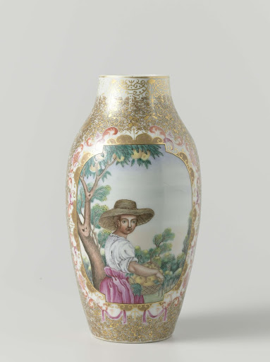 Ovoid vase with a European lady in a landscape and a European gentlemen in an interior - Anonymous