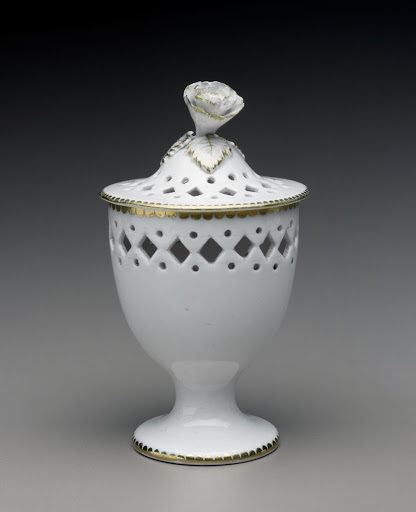 Potpourri and Cover - Worcester Porcelain Manufactory