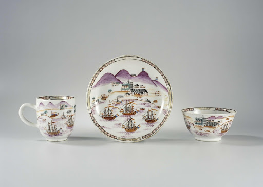 Bell-shaped cup with Dutch ships anchored at the Table Bay - Anonymous