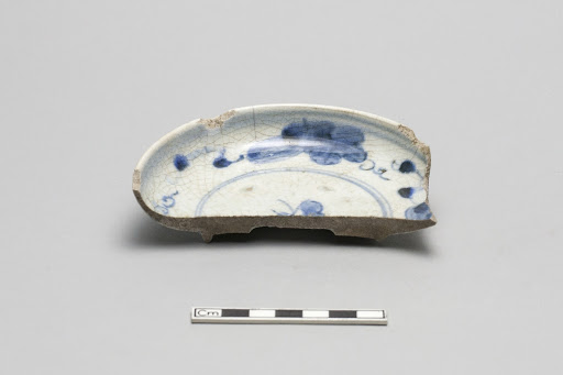 Fragment of small dish