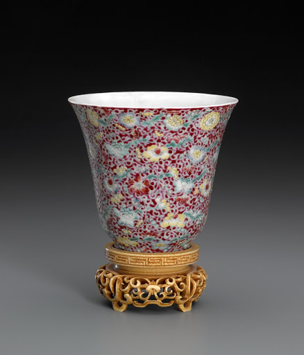 Bell-form Cup - Chinese