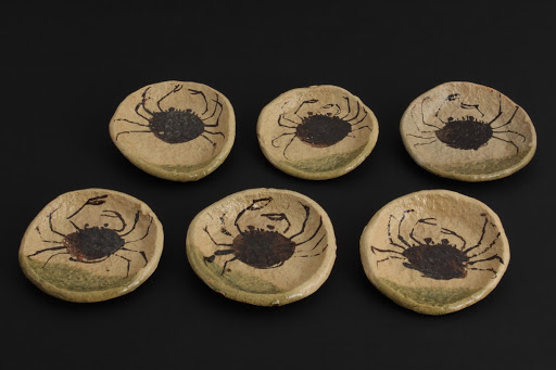 Six-Piece Dish Set with Design of Crab, Oribe - Kitaoji Rosanjin