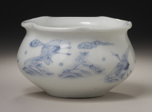 Small Bag-Shaped Cup with Cranes and Waves Decor - Unknown