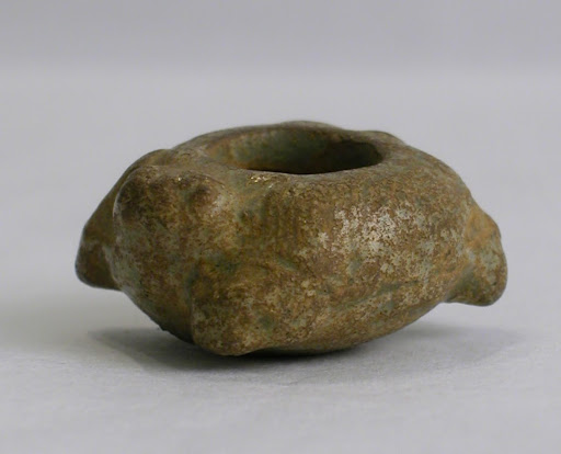 Miniature turtle-shaped vessel