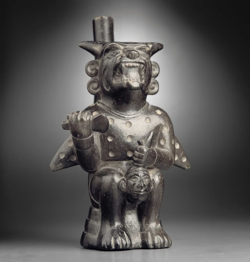 Sculptural ceramic ceremonial vessel that represents a decapitator mythological being ML010854 - Moche style