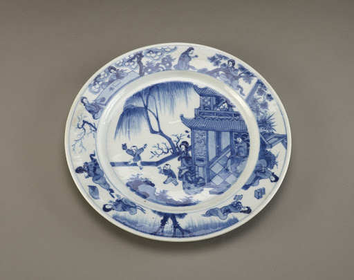 Dish, one of a pair with F1992.48.1