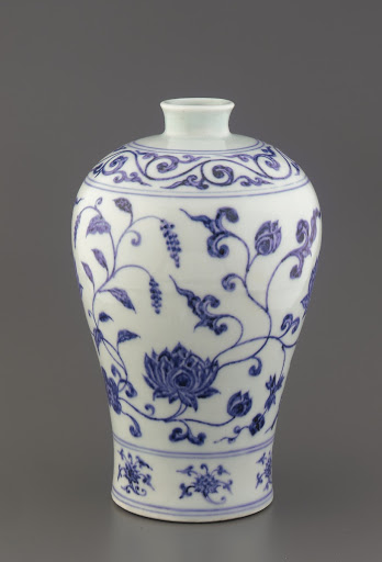 Bottle of the type known as meiping