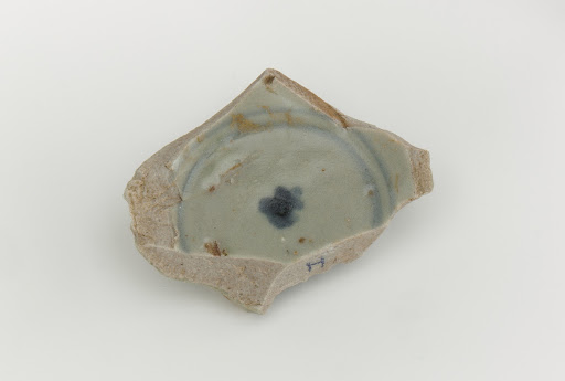 Tea bowl base, special notched foot