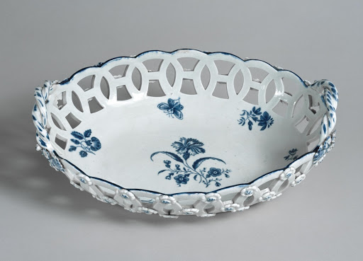 Basket - Worcester Porcelain Manufactory