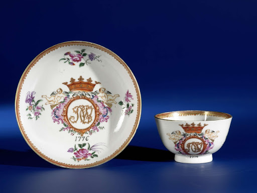 Cup and saucer with a crowned monogram and flower sprays - Anonymous