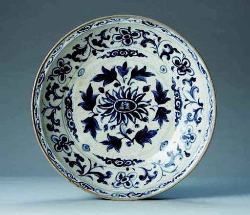 Dish, Design of Peony and Scroll in Underglaze Blue - Unknown