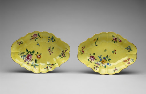 Pair of Dessert Dishes - Worcester Porcelain Manufactory