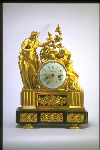 Mantel clock with a priestess and Cupid offering a sacriffice to Venus - Joseph Buzot