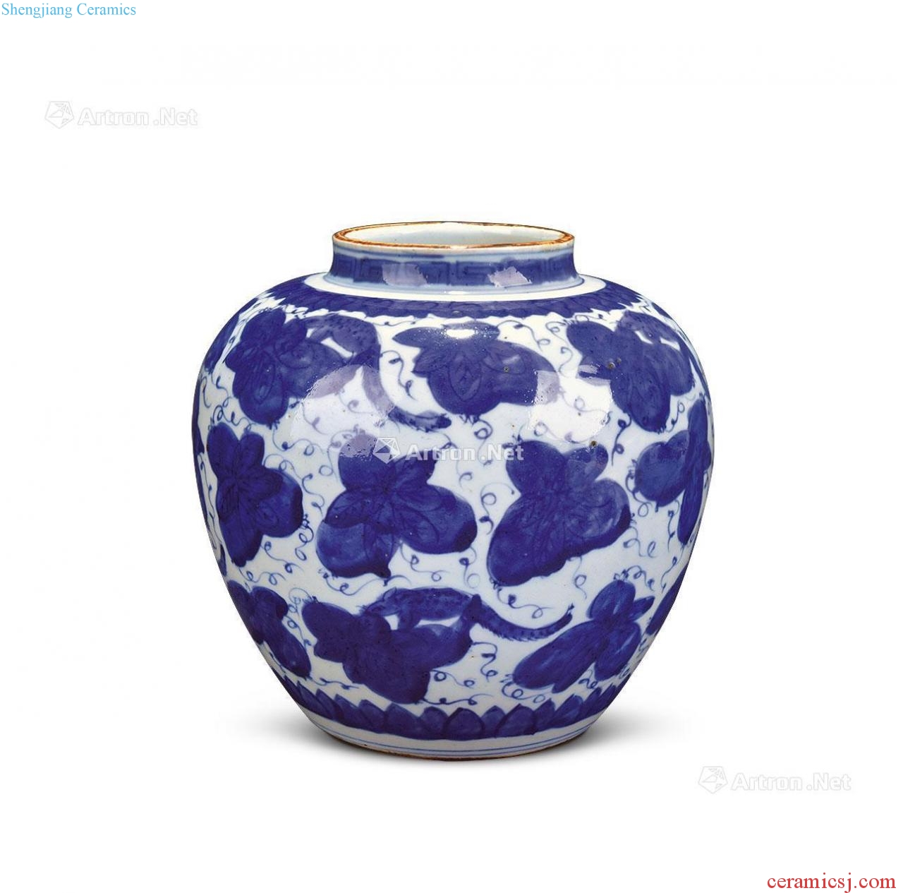 In the qing dynasty porcelain pot