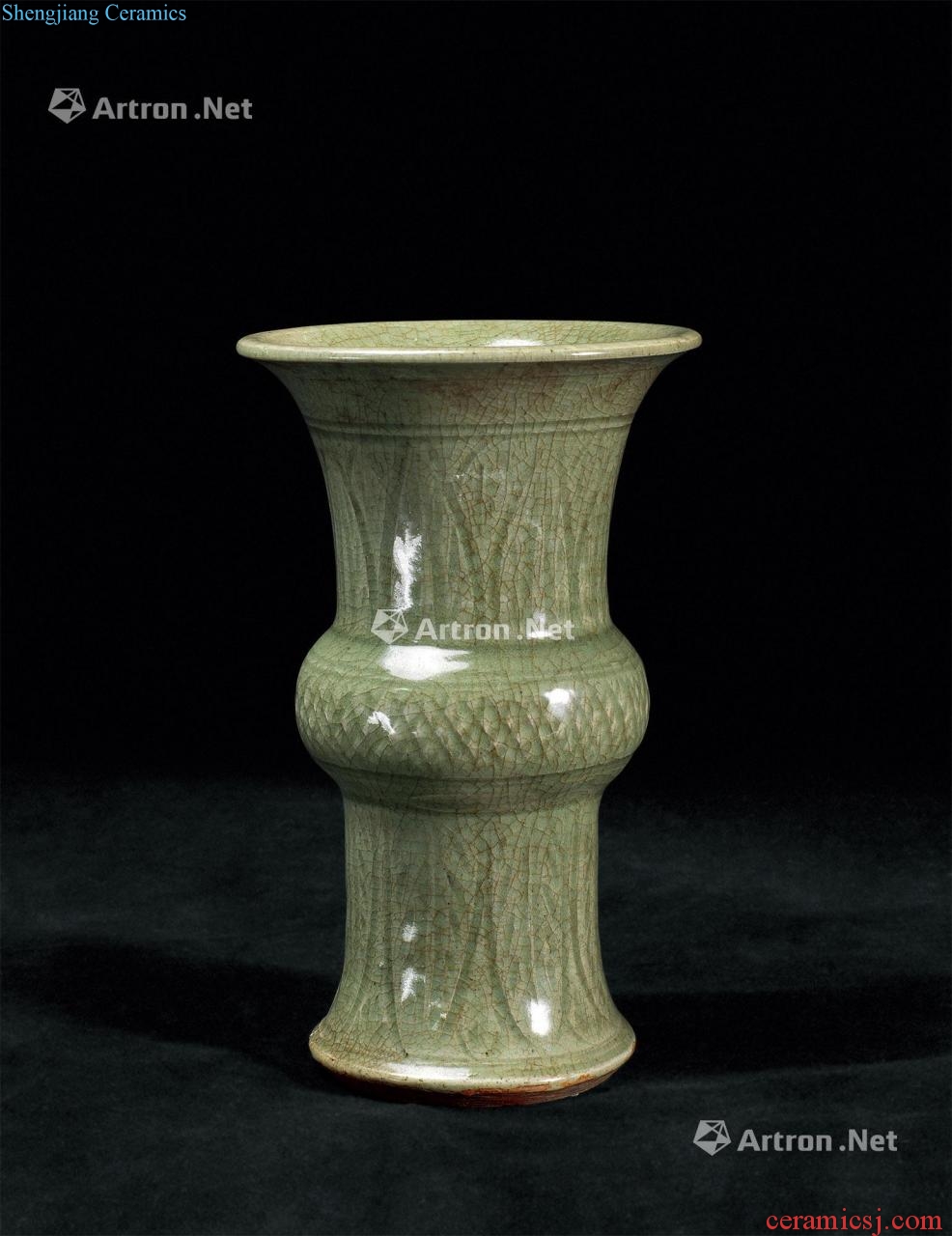 Ming Longquan cut flower flower vase with
