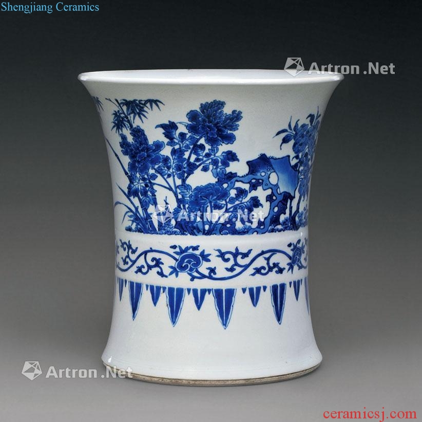 Ming chongzhen Blue and white flower pen container