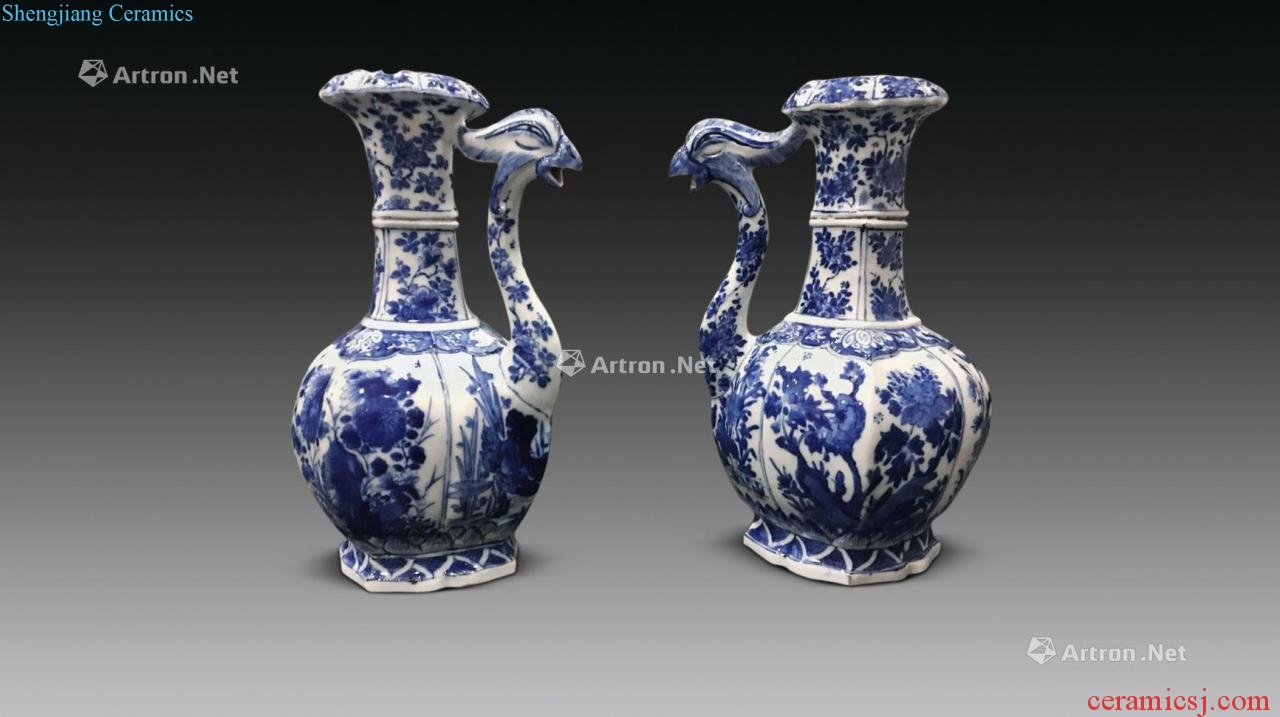 The qing emperor kangxi Blue and white flower chicken first ewer (a)