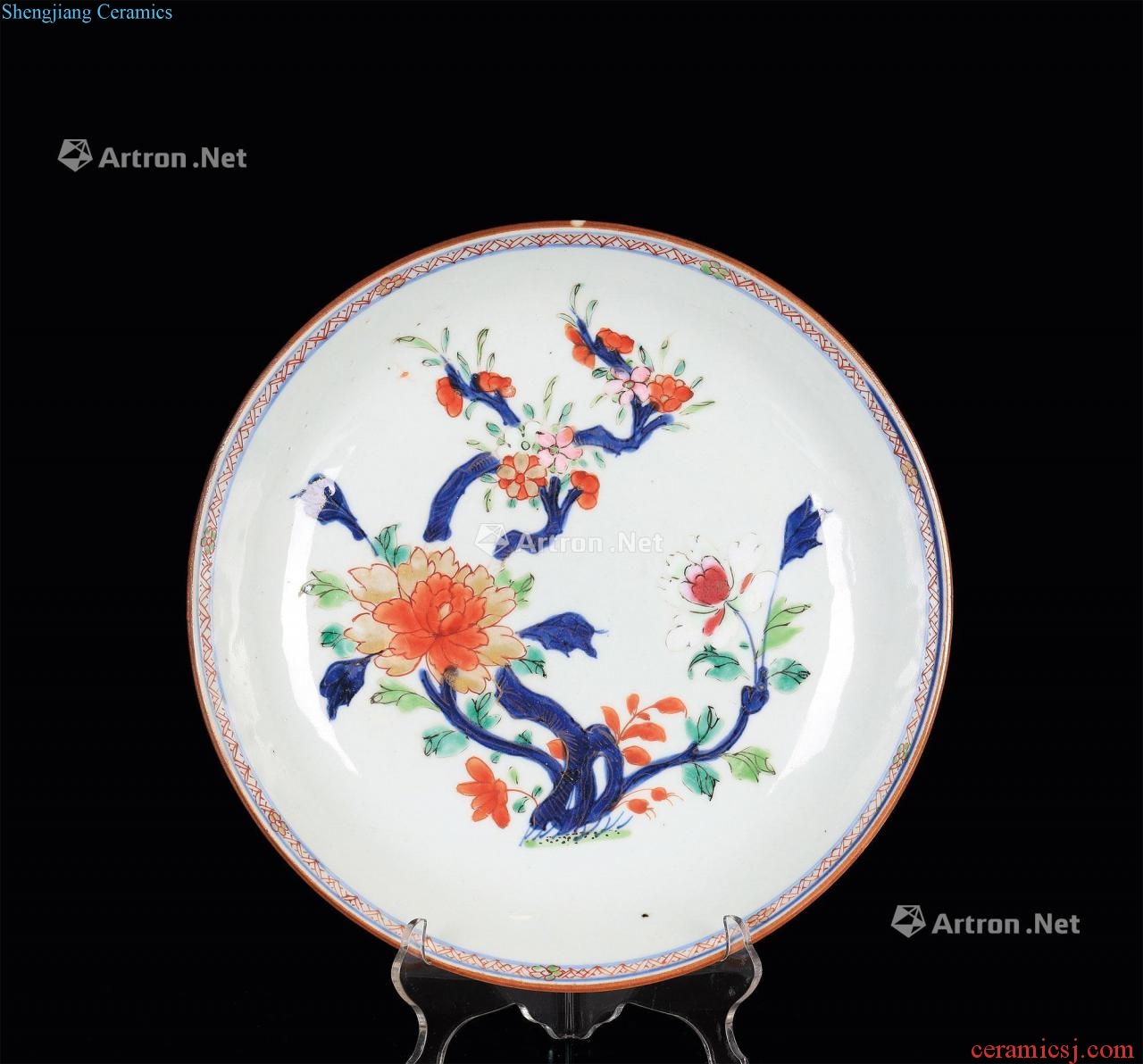 In the qing dynasty Qianlong pastel colour flower disc