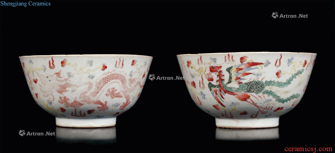 Qing dynasty pastel longfeng green-splashed bowls